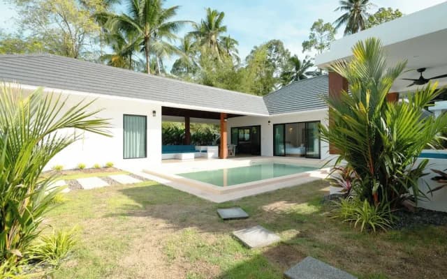 Samui Paradise Pool Villa by Sea N' Rent