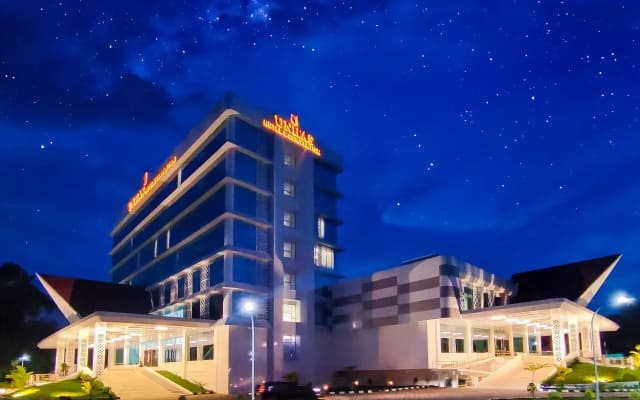 Unhas Hotel & Convention
