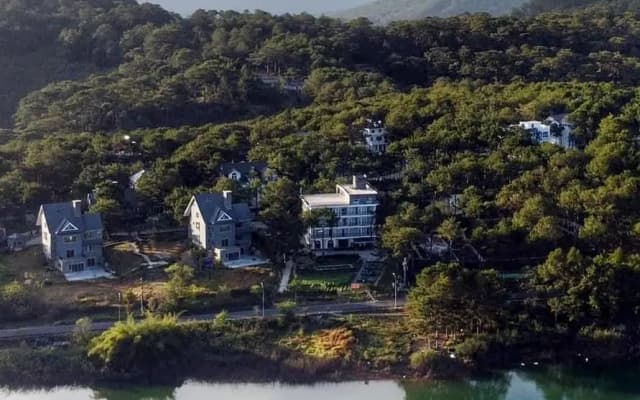 Romeo  Juliet Dalat Resort