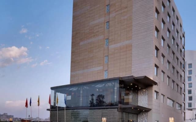 The Golden Palms Hotel & Spa Delhi