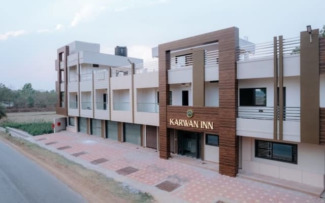 Bajaj's Karwan Inn