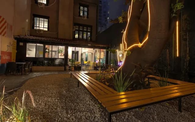 Play Hostel Garden
