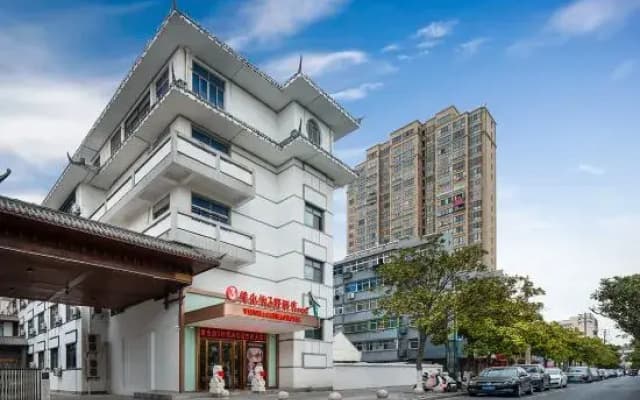 Vienna 3 Best Hotel (Binhai Renmin Road)