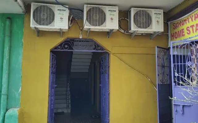Goroomgo Sandhya Homestay Puri