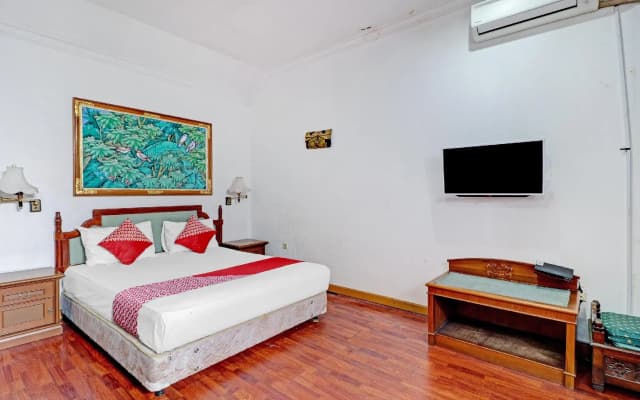 OYO 90479 The Ethnic Hotel Bandung (all Suites)