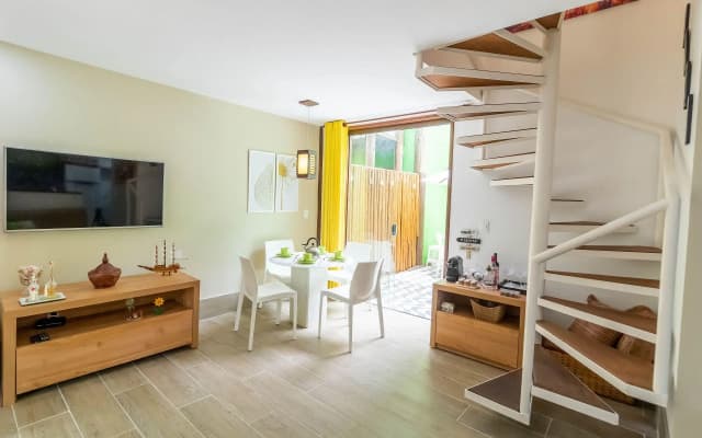 IT12 Bangalô Duplex 2 Suítes Pé na Areia