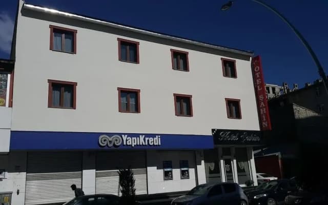 Şahin Hotel
