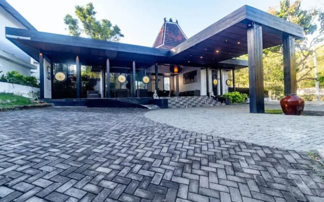 Surya Melasti Beach Villa