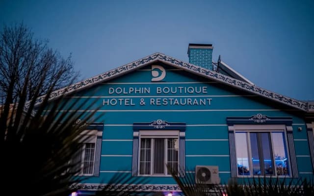 Dolphin Boutique Hotel & Restaurant
