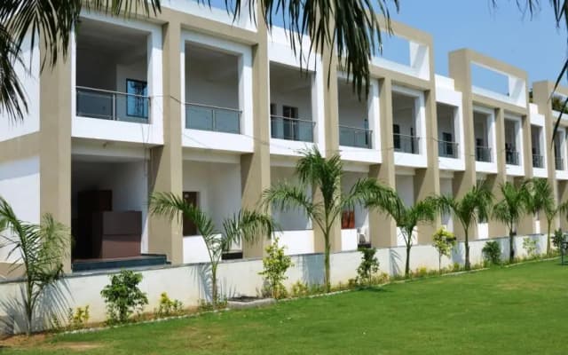 Banyan Paradise Resort