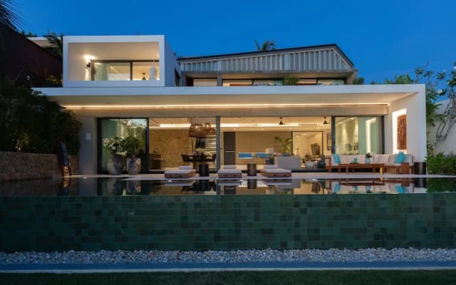 Kerem Luxury Beachfront Villas