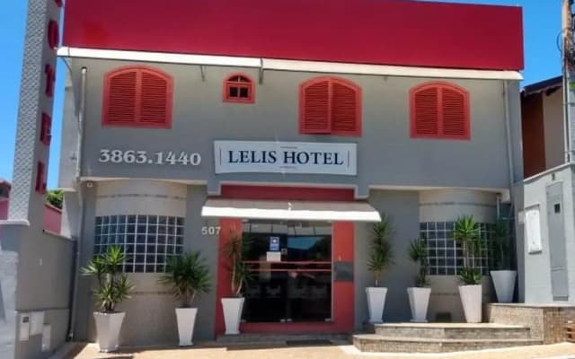 Lelis Hotel
