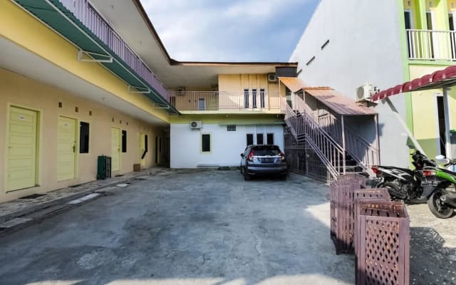Mine Residence by OYO Rooms