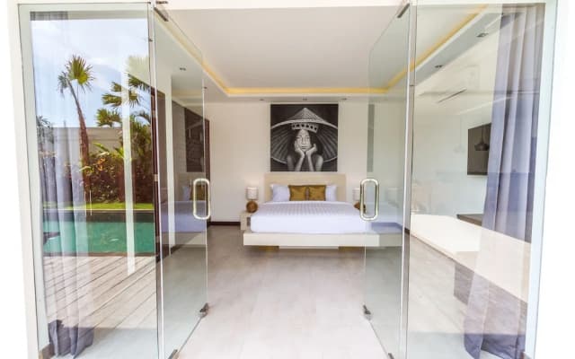 Villa Juna