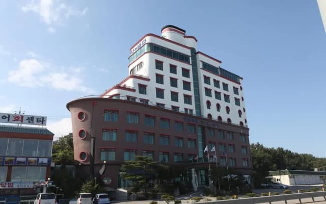 Benikea San & Bada Hotel Resort