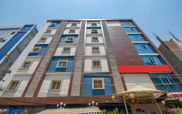 Hotel Raintr33