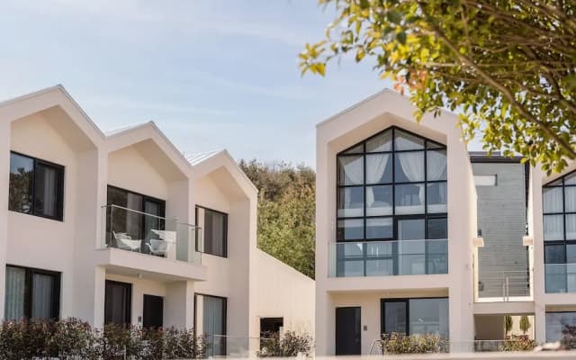 Albescent Pool Villa