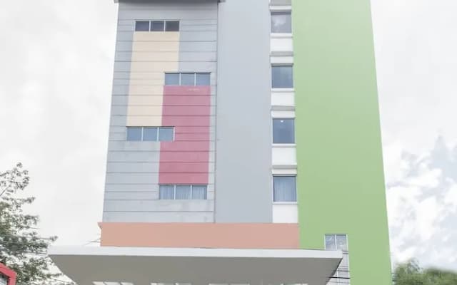Hotel Asyra By OYO Rooms
