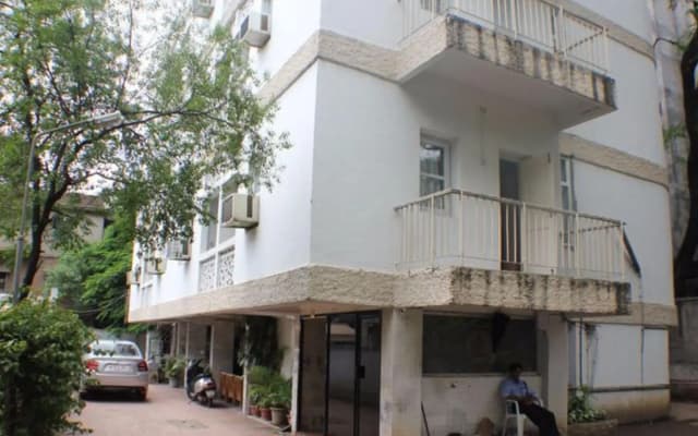 OYO 13845 Hotel Bhooshan