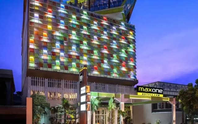 MAXONE Tidar Surabaya