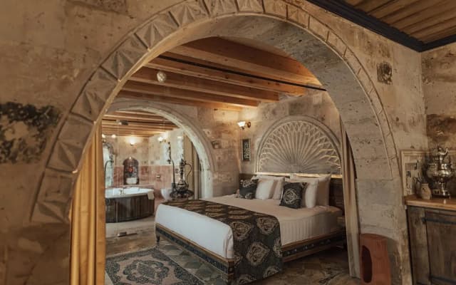 Şah Saray Cave Suites