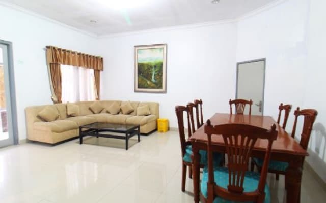 Tripletree Sinergi Hotel Tretes