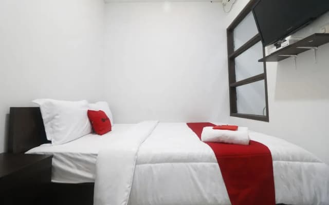 RedDoorz @ Limo Depok