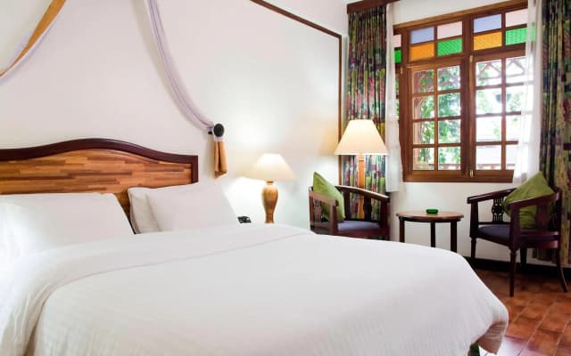 Отель Protea by Marriott Dar es Salaam Courtyard