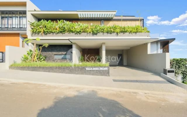 Dago Escape Villa by Kozystay - Bandung