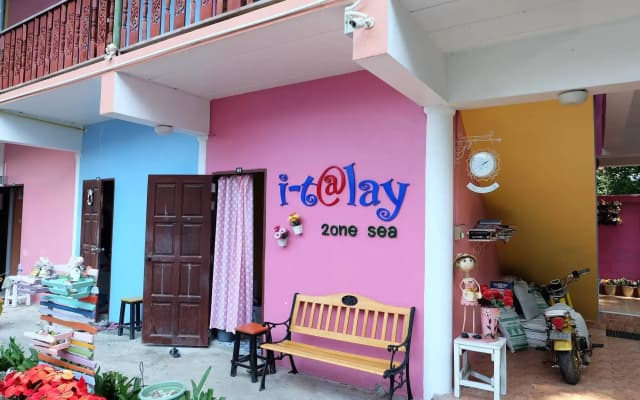 I-Talay Zone Sea
