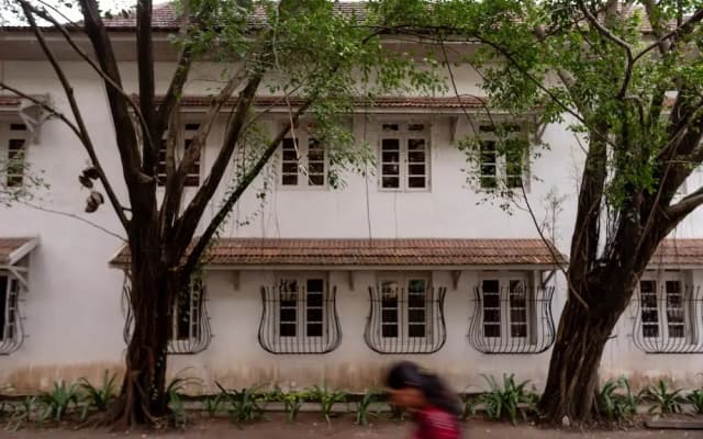 Le Colonial 1506