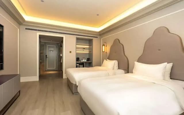 Mercure Jinan West Railway Station
