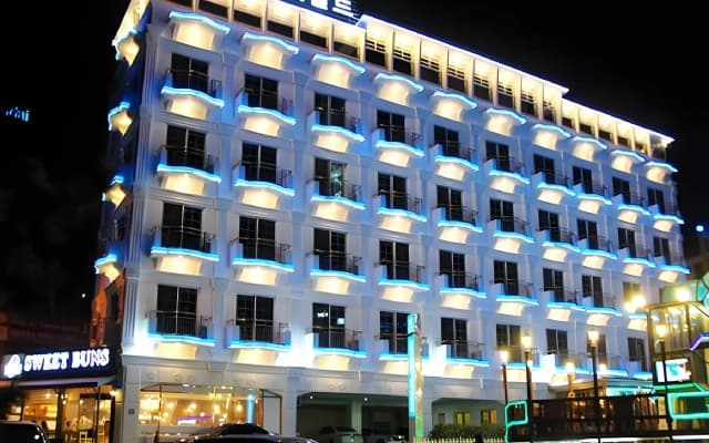 Gyeongpo Emerald Beach Hotel