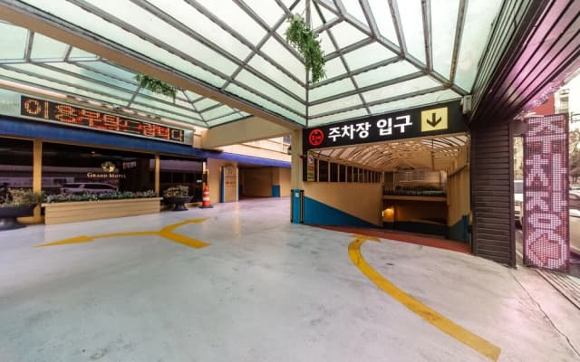 Gyeongsan Grand