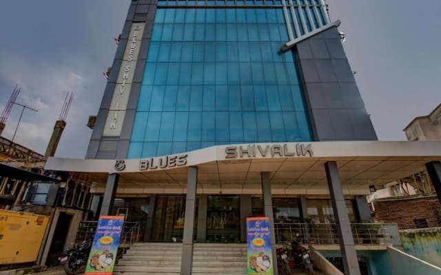 Collection O 18495 Hotel Blues Shivalik
