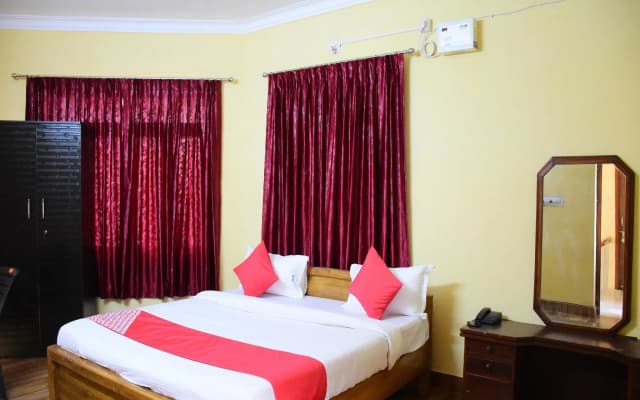 OYO 24110 Pink Villa Guest House
