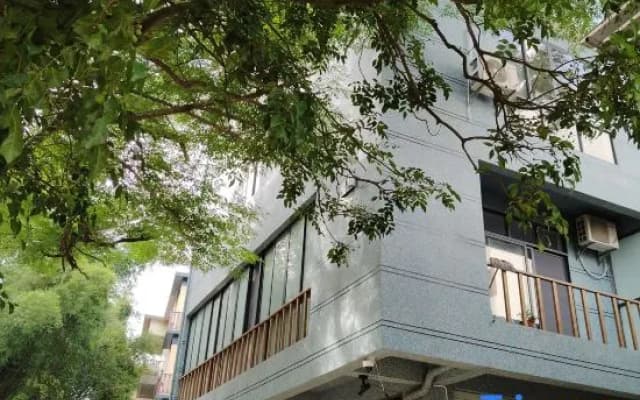 Yangshuo Gallery Moon House B&B (Shili Gallery Yulong River Branch)
