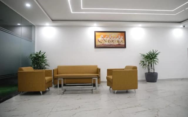 Hotel Elite 29 Golf Course Road