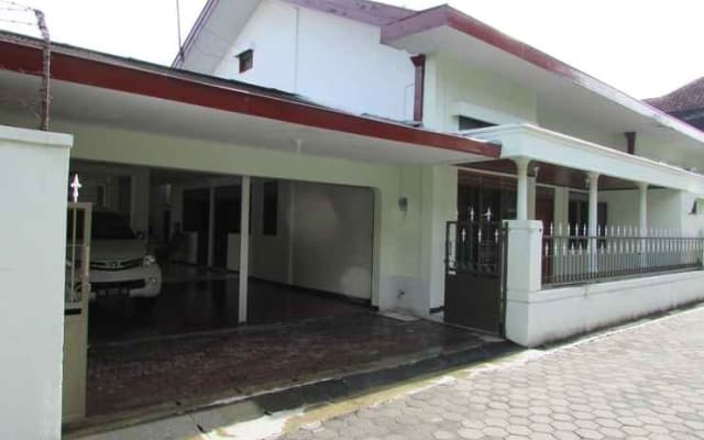 Guest House Griya Jambu 20