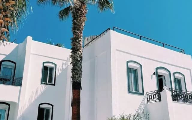 Yalinn Hotel