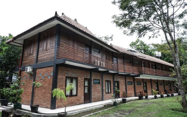 Kebon Krapyak Cottage By OYO Rooms