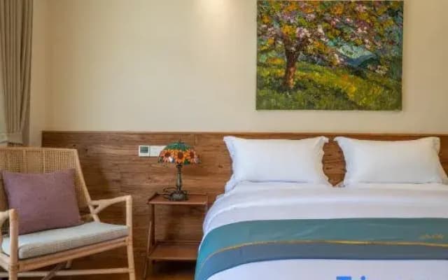 Floral Hotel·Wenren Hotel(Tengchong Century City Branch)