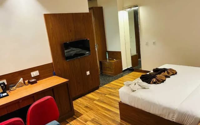 Hotel Swarn Bhoomi