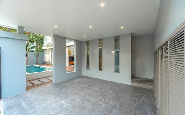 Pool Villa Near Beach Boat Avenue V219