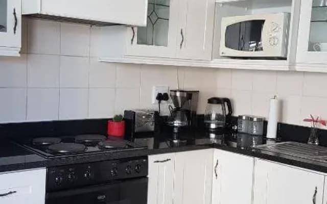Innes Road Durban Accommodation 2 bedroom private unit
