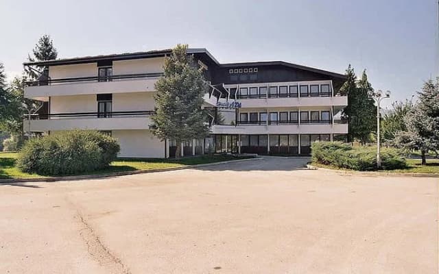 Ada Hotel