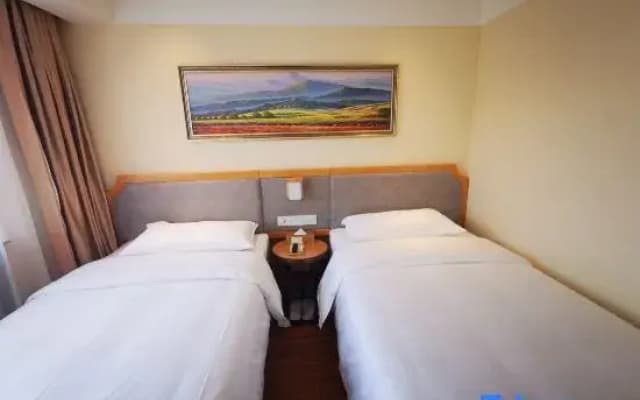 Vienna 3 Best Hotel (Harbin Railway Station China Baroque)