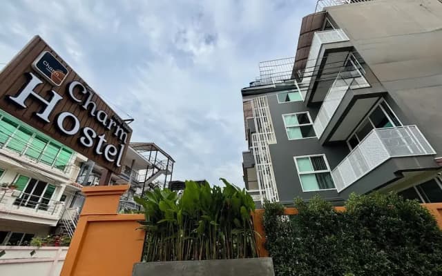 Charm Hostel at Pratumnak