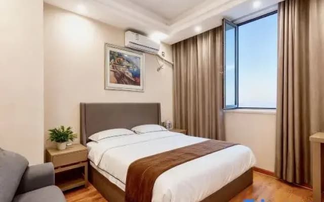 Jishou Good Time Hotel (Jishou University)