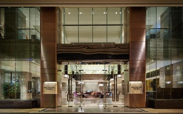 Royal Plaza Hotel